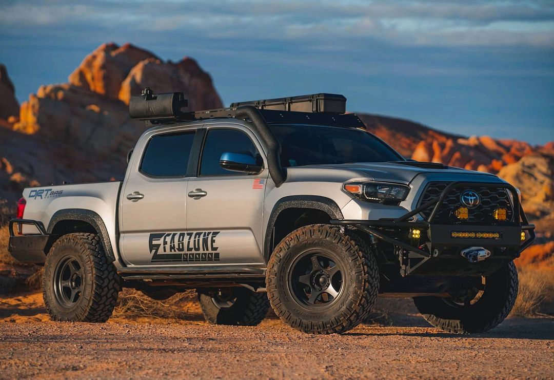 T2 - Matte Black 17x9