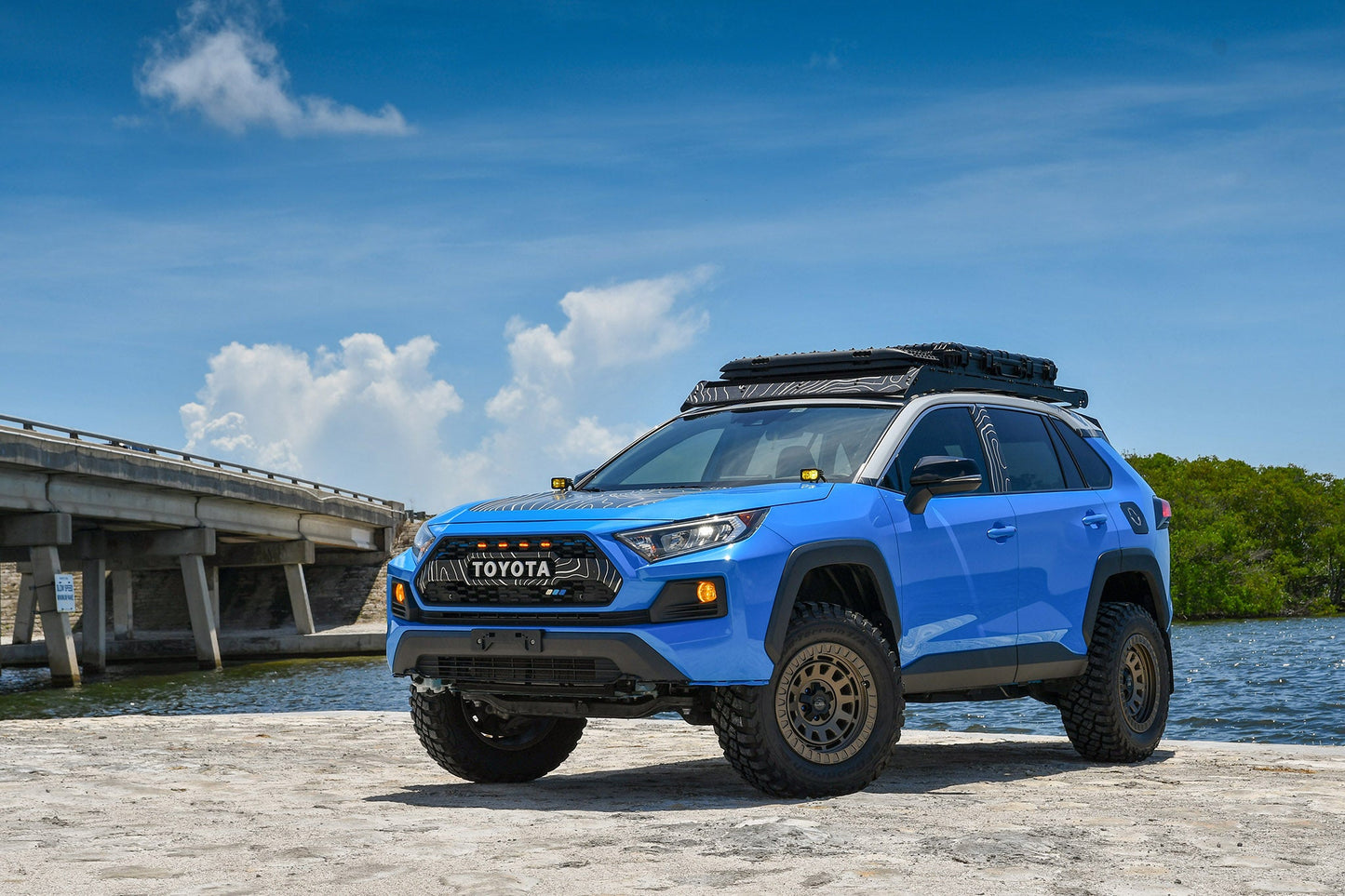 Overland Sector Venture 17x9 -12 6x135/6x139.7mm 106.2mm Satin Bronze