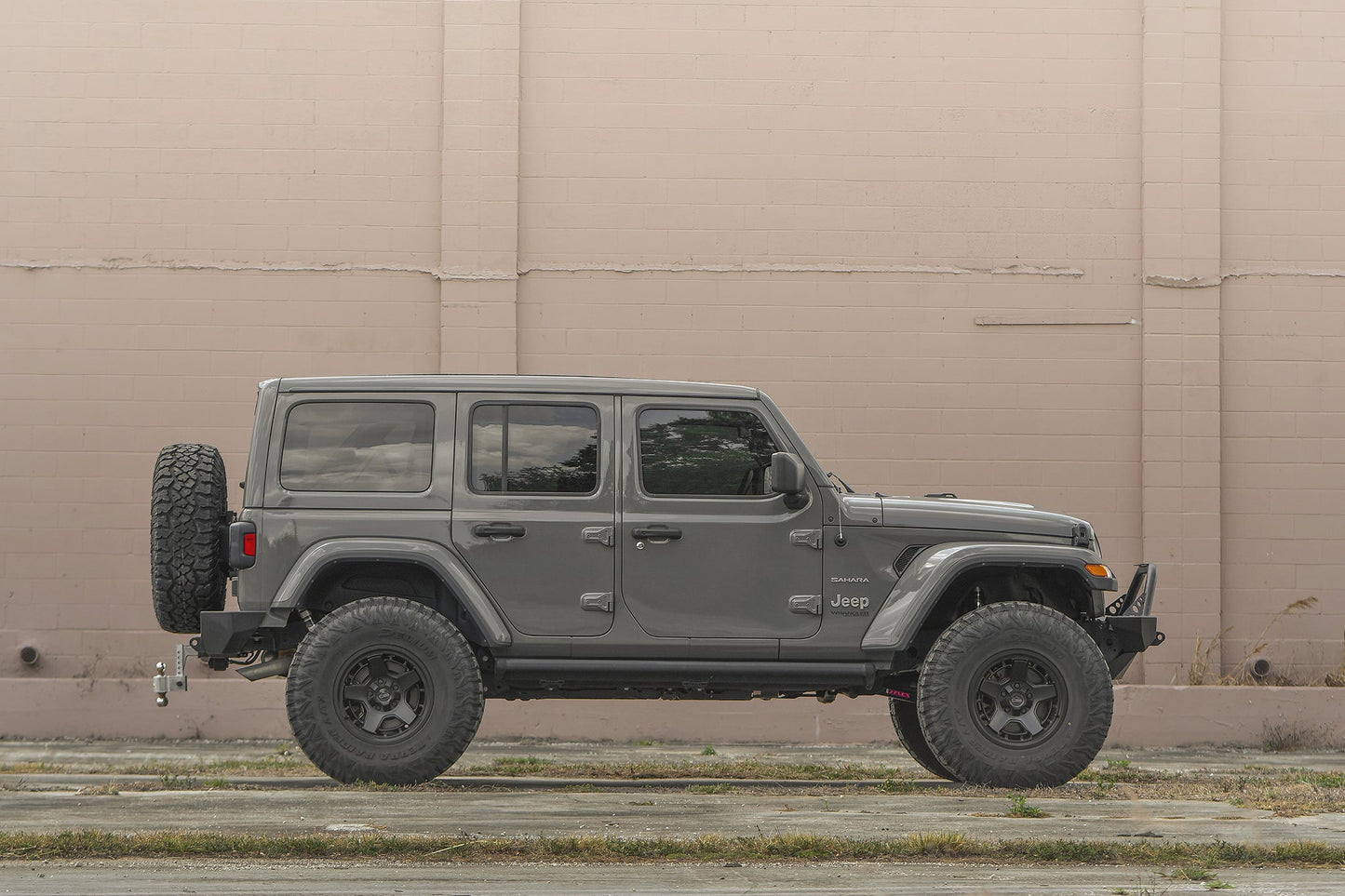 Overland Sector Atlas 17x9 -12 6x135/6x139.7mm 106.2mm Satin Black