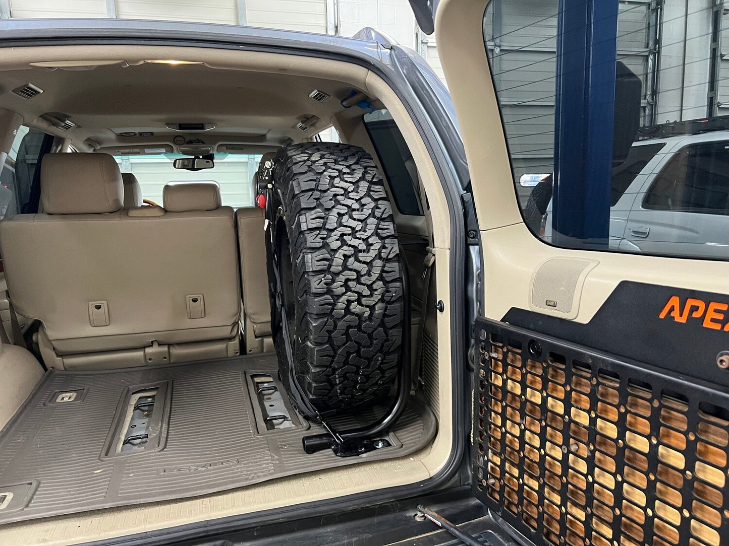 GX470 Cargo Tire Mount