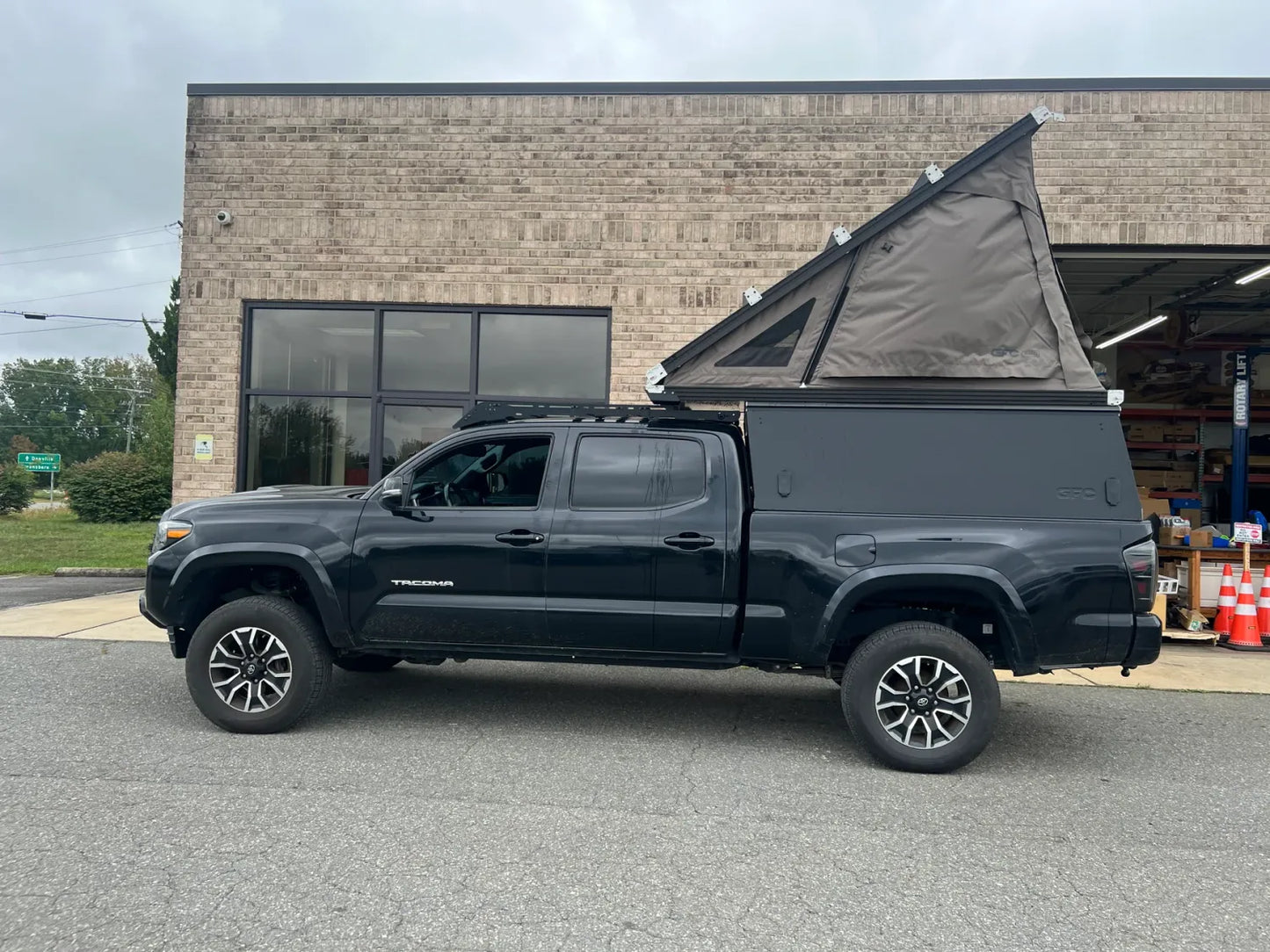 V2 Pro Camper - Tacoma 6' Bed