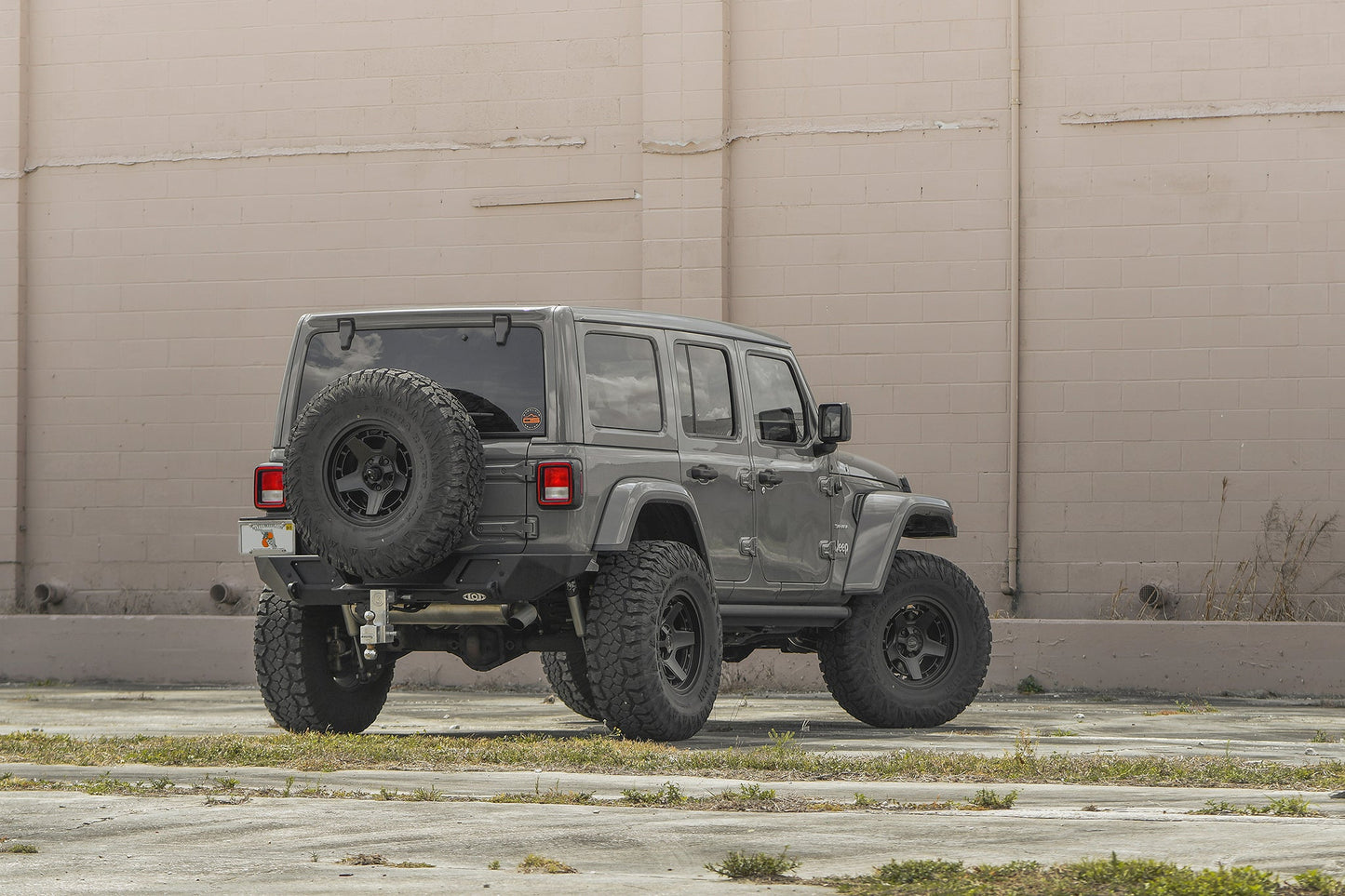 Overland Sector Atlas 17x9 -12 6x135/6x139.7mm 106.2mm Satin Black