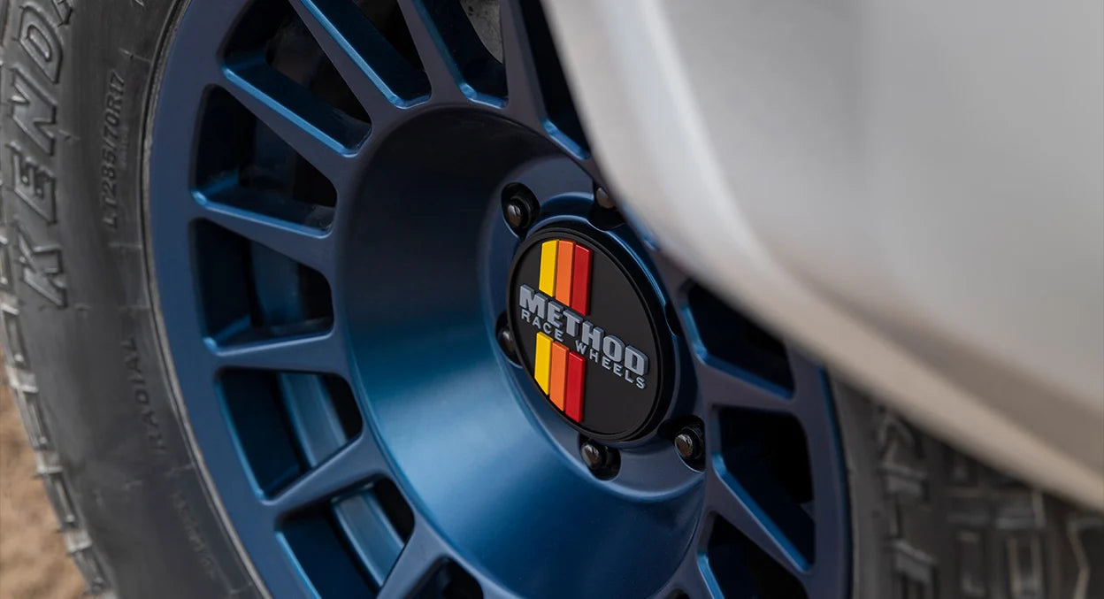 Center Cap Classic Stripes Snap-In Black | 5x150 - 5x5.5 - 6x5.5- Snap-In