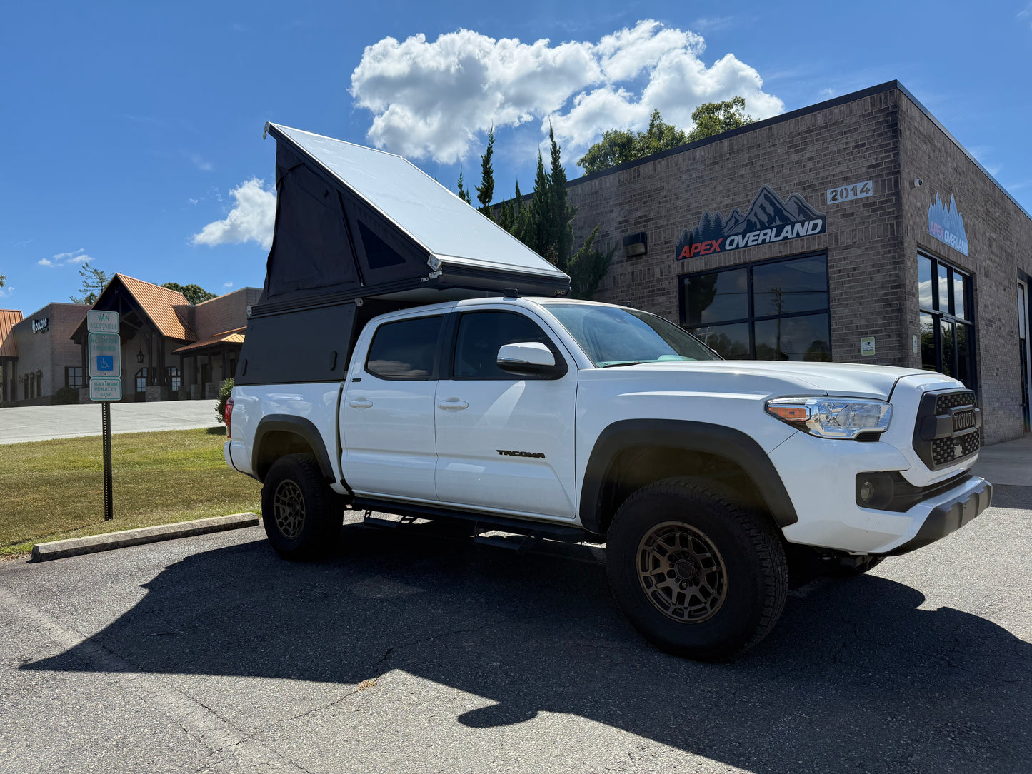 V2 Pro Camper - Tacoma 5' Bed