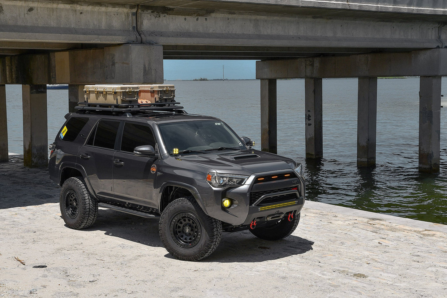 Overland Sector Venture 17x9 -12 6x135/6x139.7mm 106.2mm Satin Black