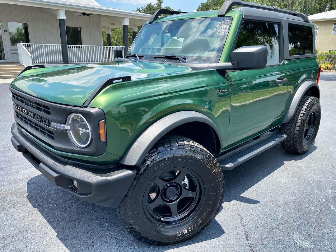 T2 - Matte Black 17x9