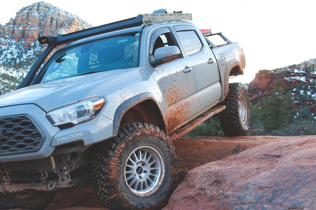 TX2 - Stratos Silver w/Machine Face 17x9